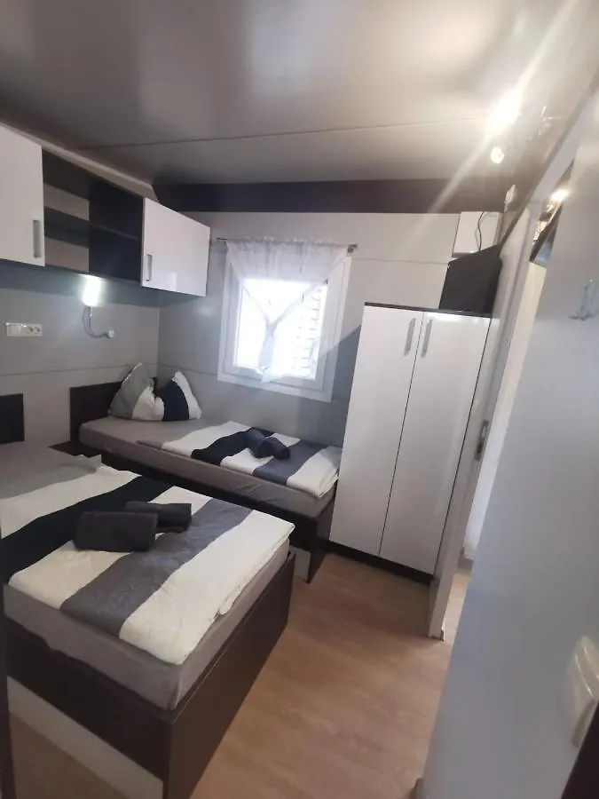 Mobilehome Mali No 2 Pakostane Holiday home