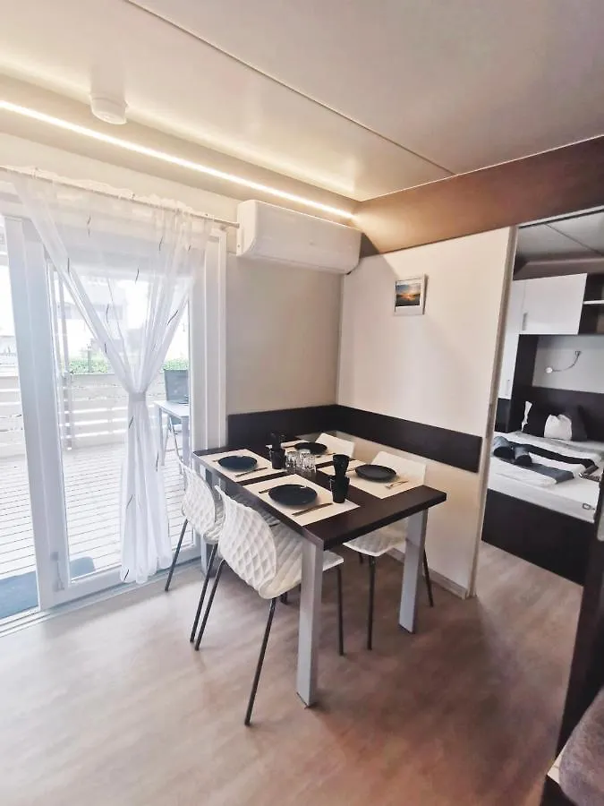 Holiday home Mobilehome Mali No 2 Pakostane