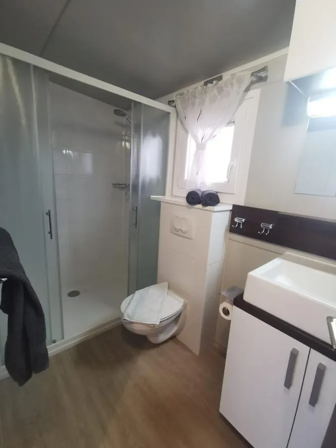Mobilehome Mali No 2 Pakostane Holiday home