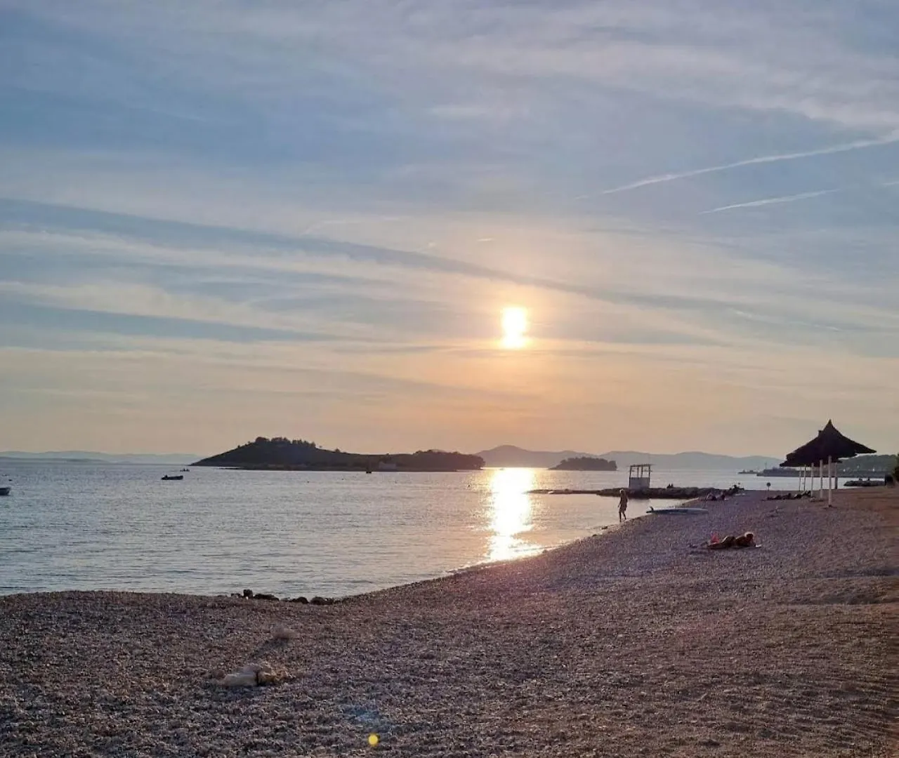 Holiday home Mobilehome Mali No 2 Pakostane Croatia