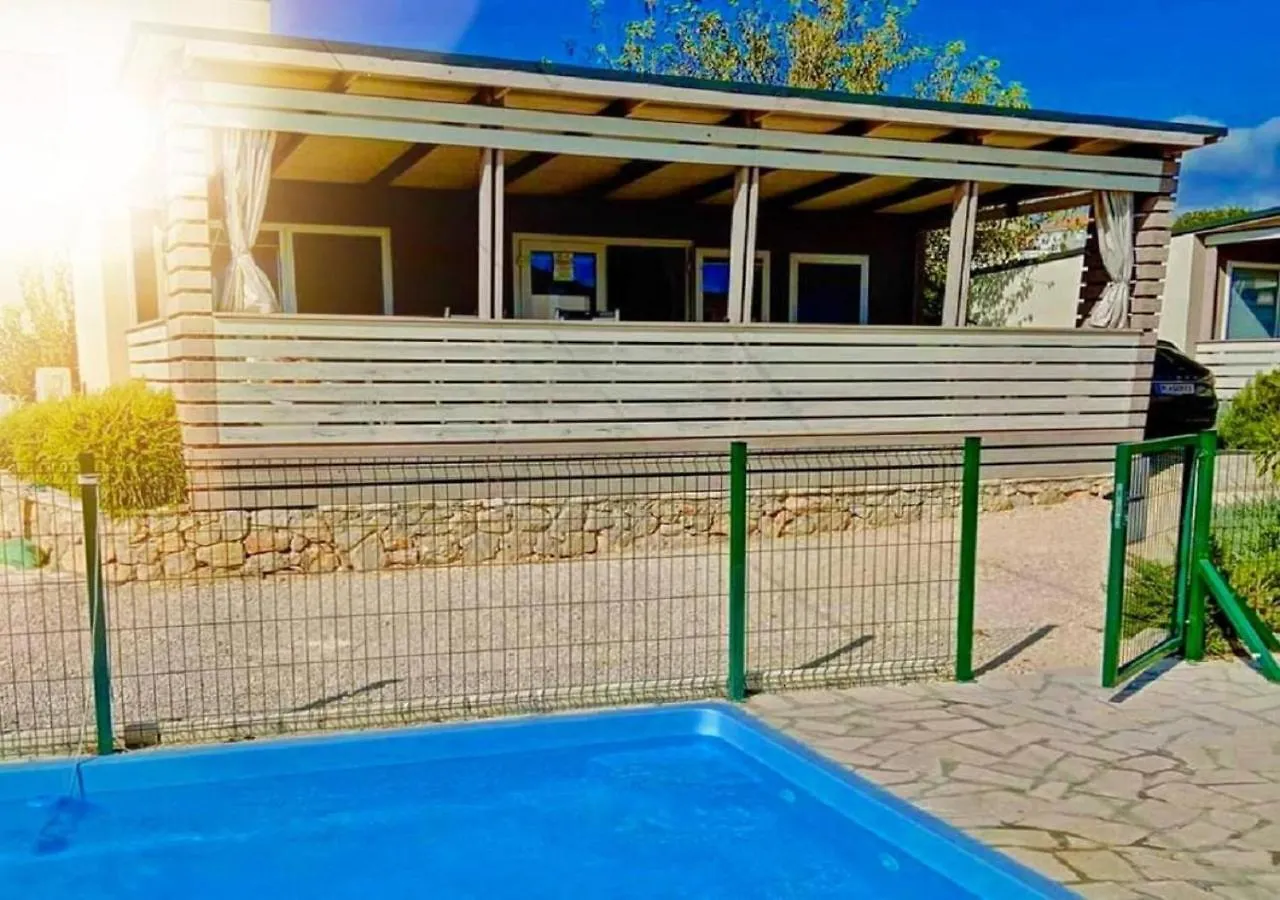 Holiday home Mobilehome Mali No 2 Pakostane