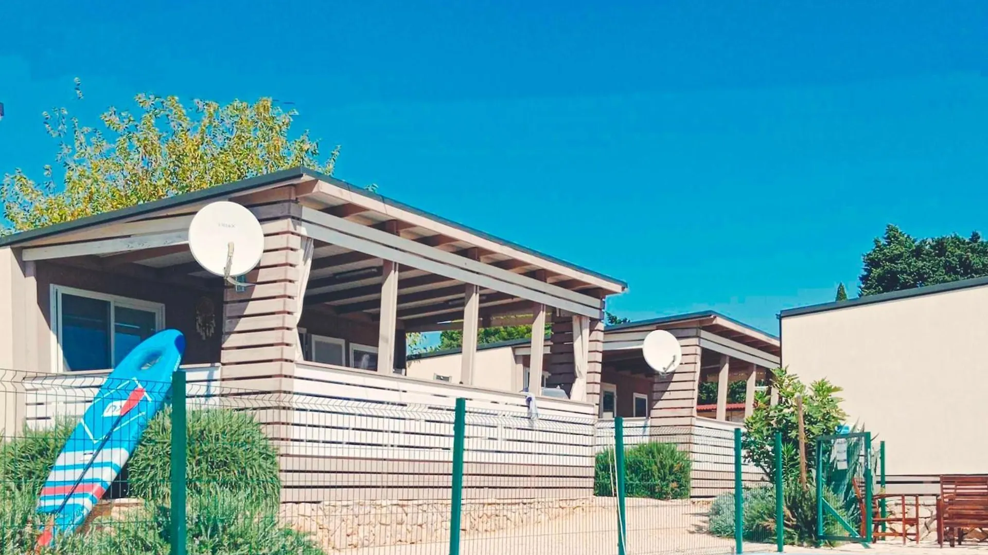 Mobilehome Mali No 2 Pakostane