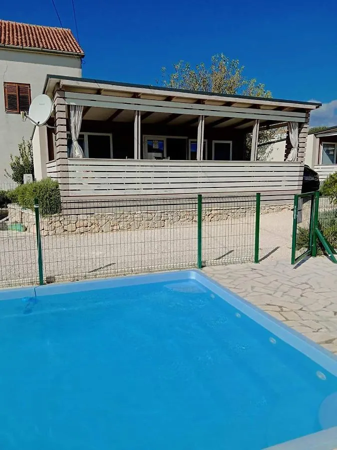 Mobilehome Mali No 2 Pakoštane